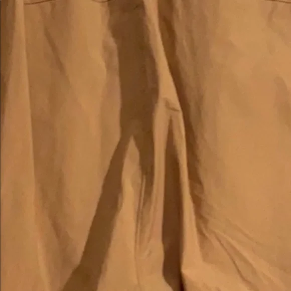 NWT Lululemon tan Trousers with comfort and style of pull on pants firm